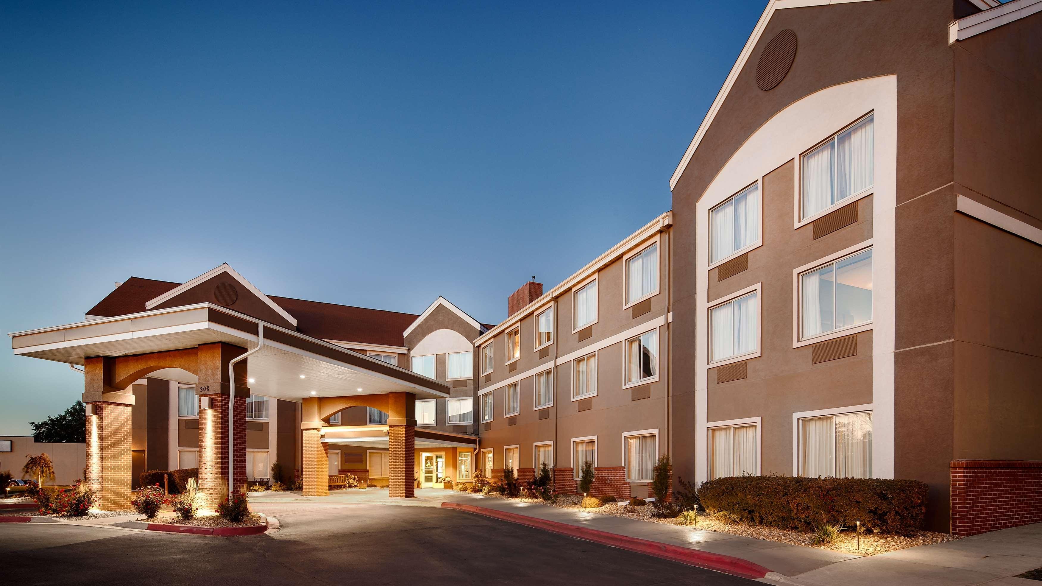 Best Western Holiday Manor Newton Exterior foto
